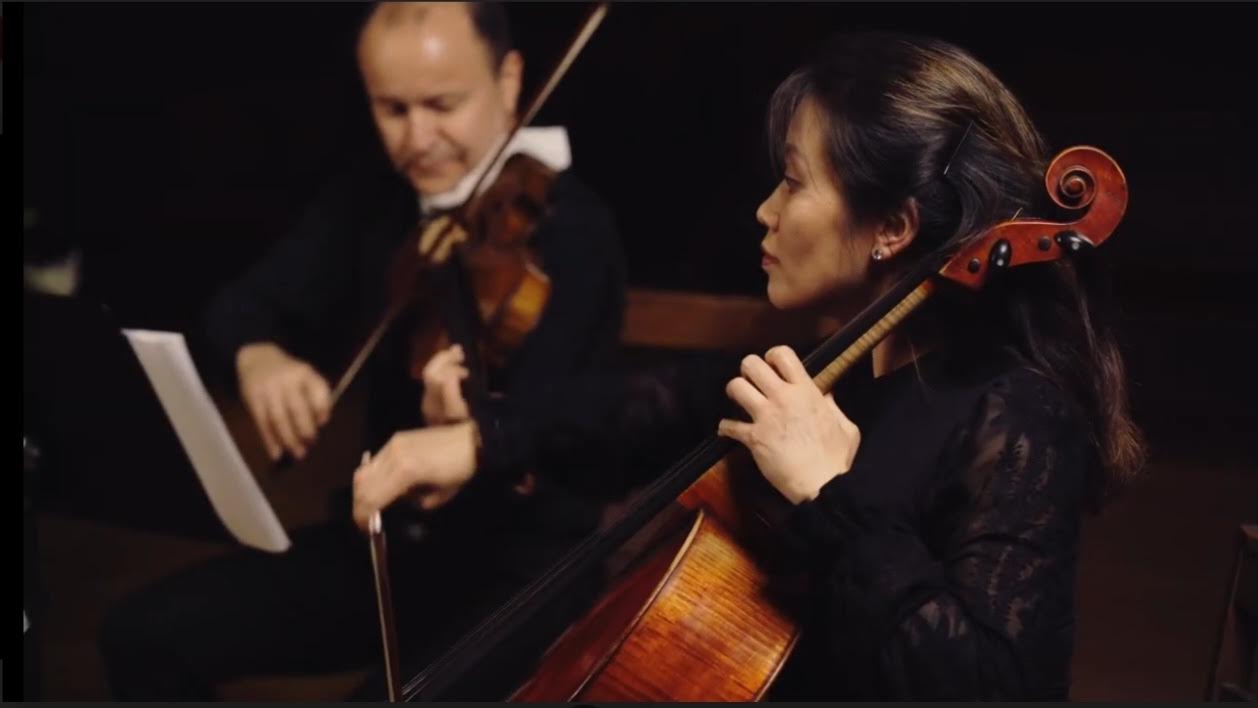 Cherry Kim performing cello